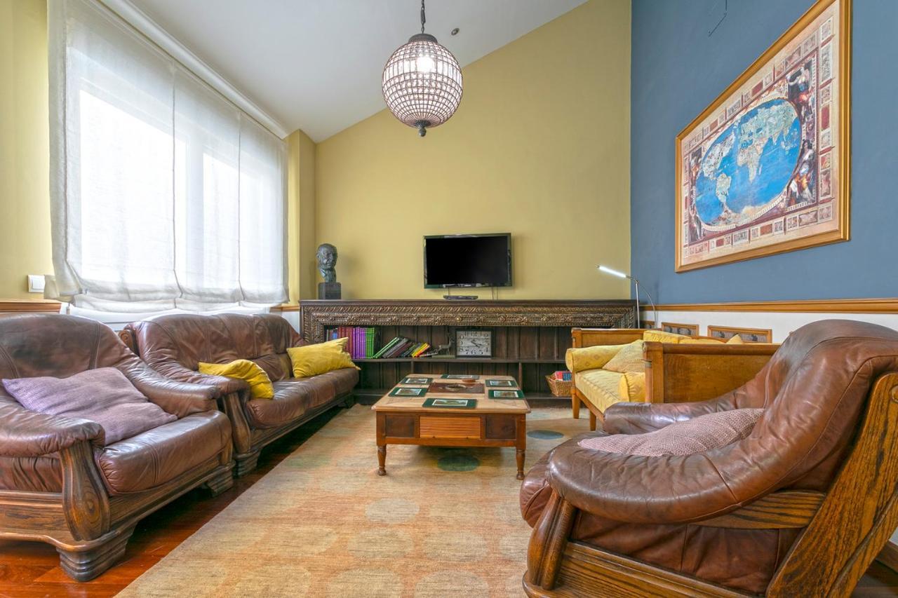 Las Mansiones De Constitucion Apartamentosmalagamanagement Exteriör bild